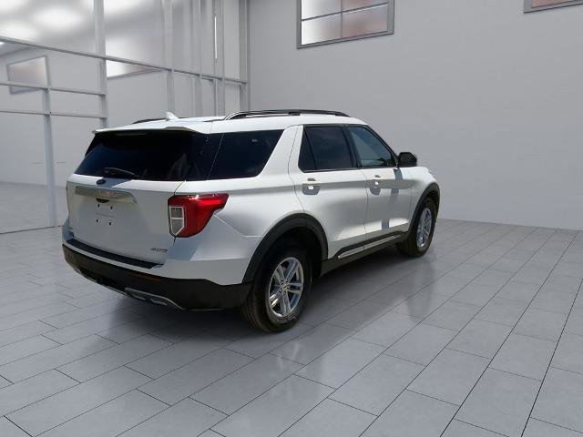 Certified 2024 Ford Explorer XLT w/ Equipment Group 202A AWD/4WD image 8