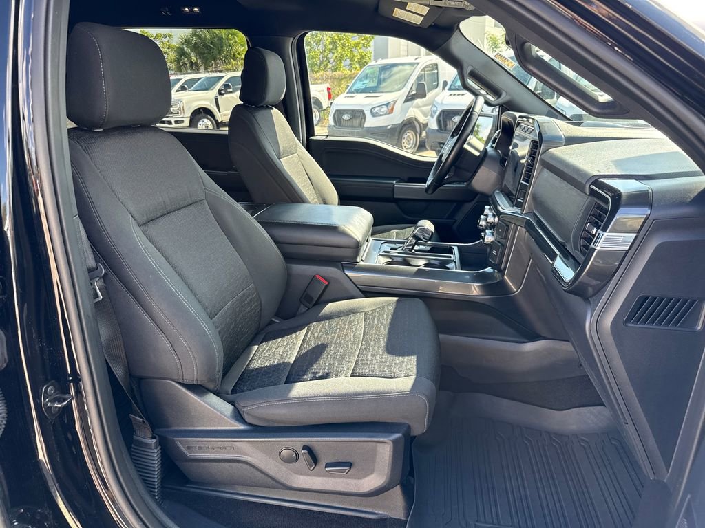 Certified 2022 Ford F150 XLT w/ Equipment Group 302A High image 27