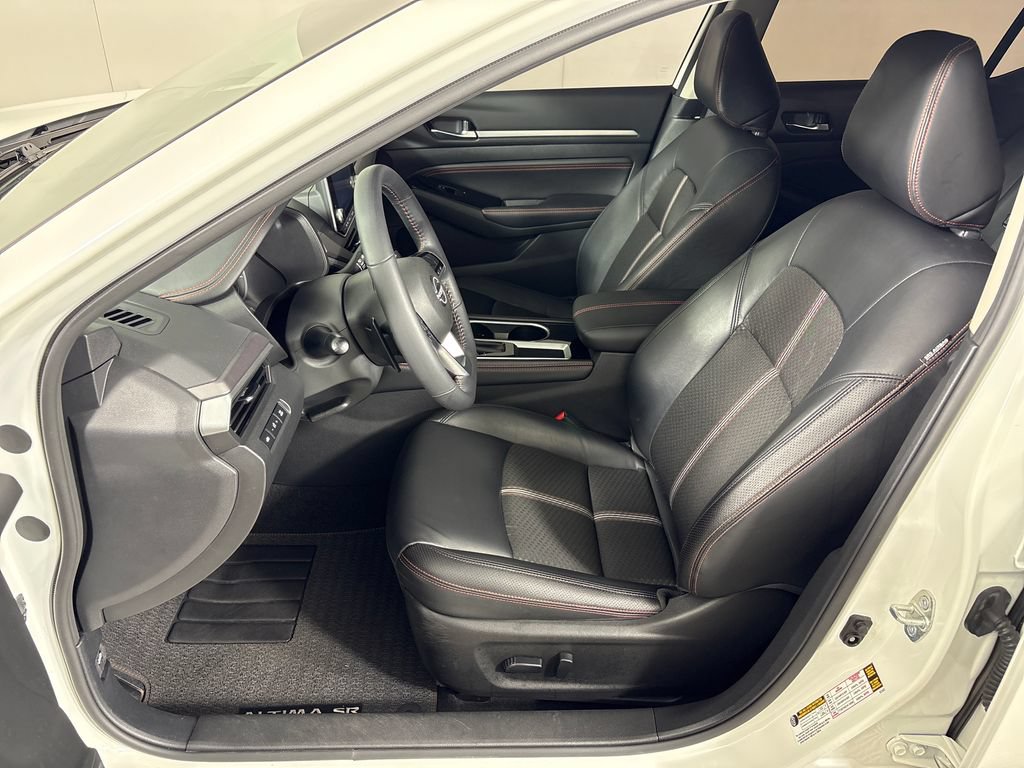 Used 2023 Nissan Altima 2.5 SR FWD image 29