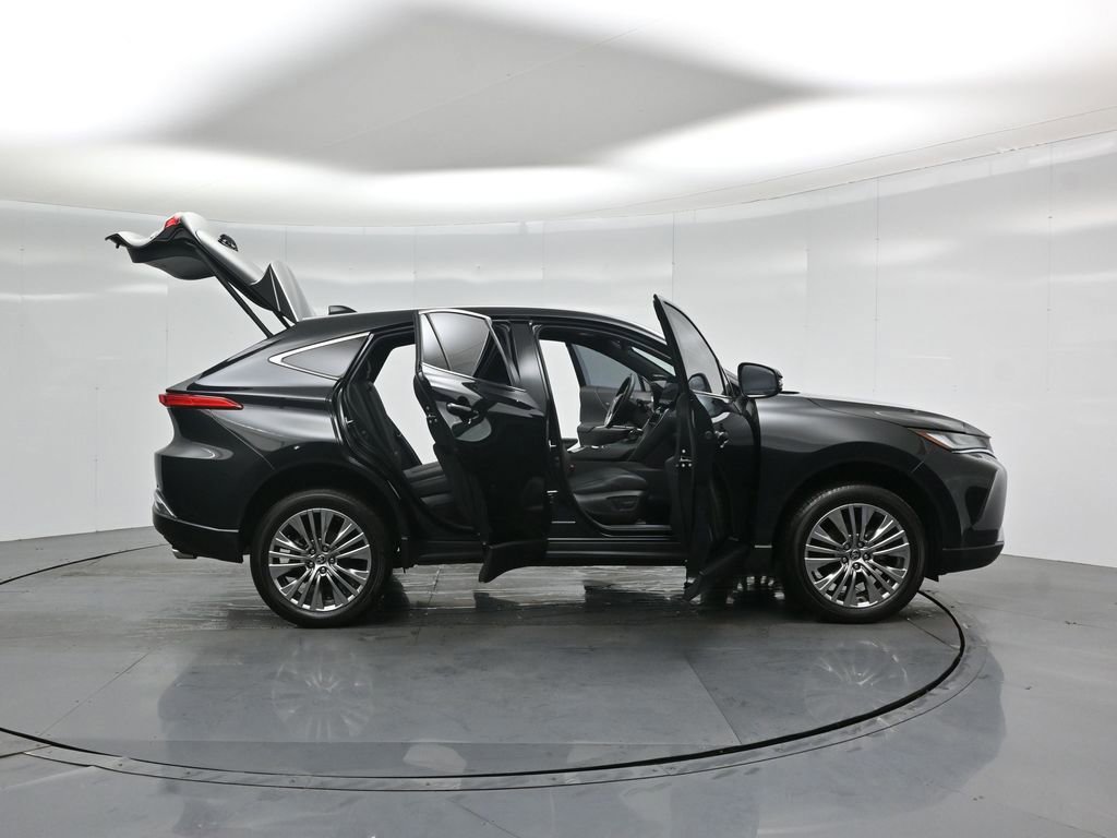Used 2024 Toyota Venza Limited image 33