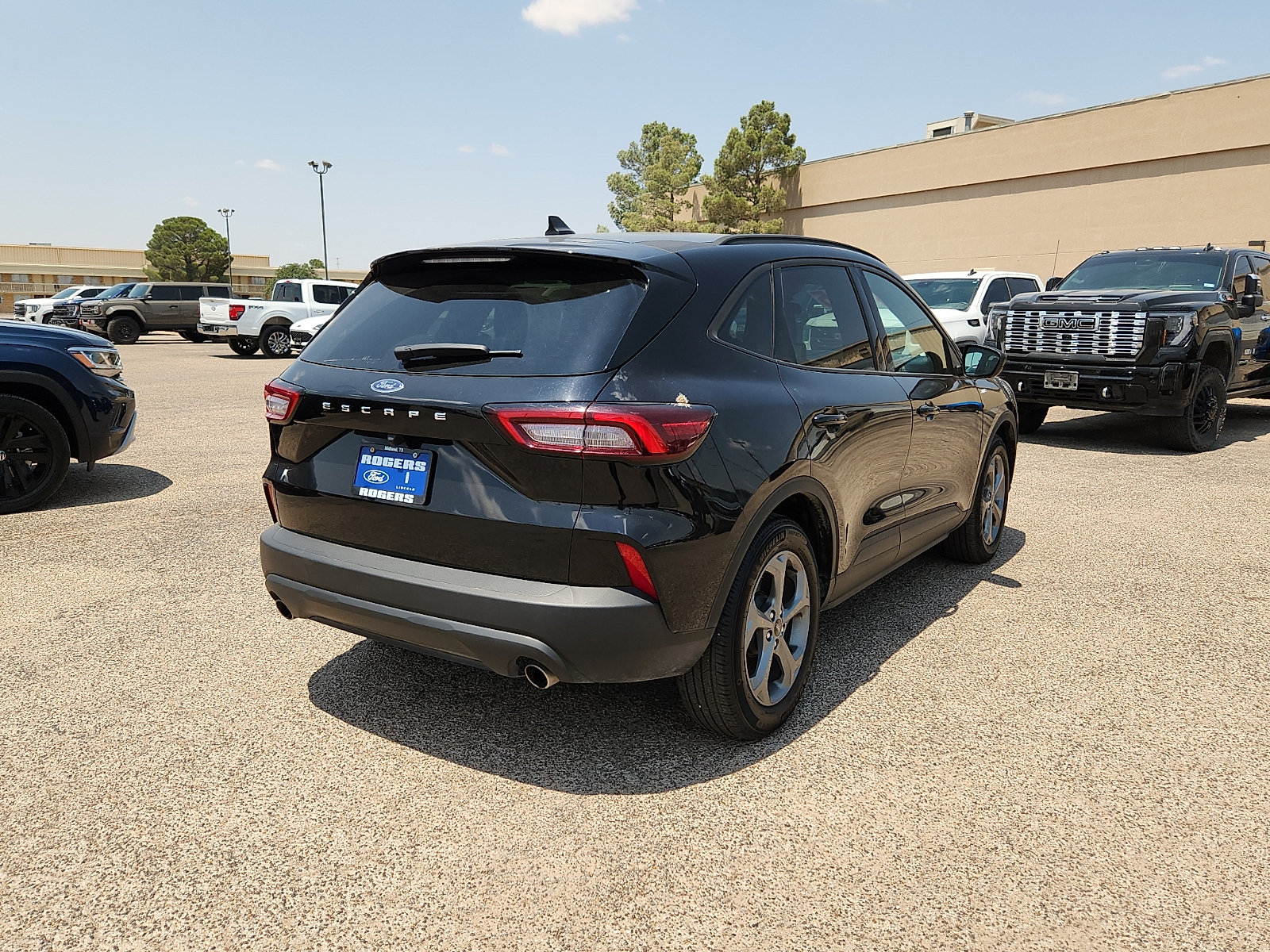 Certified 2025 Ford Escape ST-Line FWD image 7