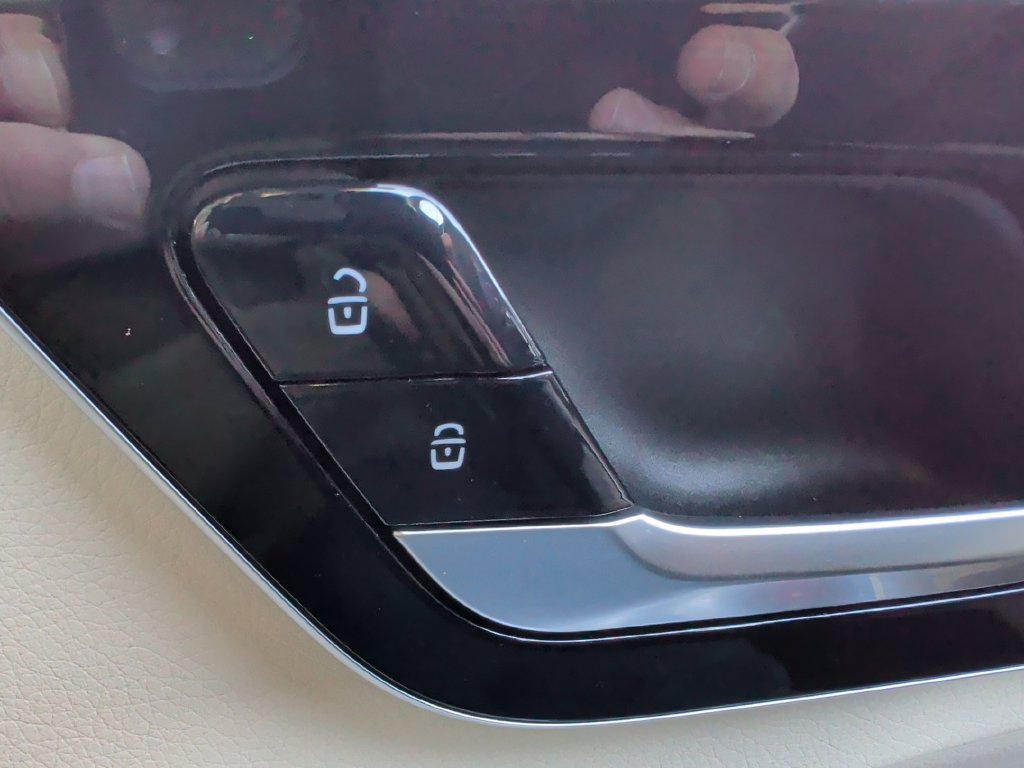 Used 2023 Mercedes-Benz C 300 4MATIC Sedan image 28