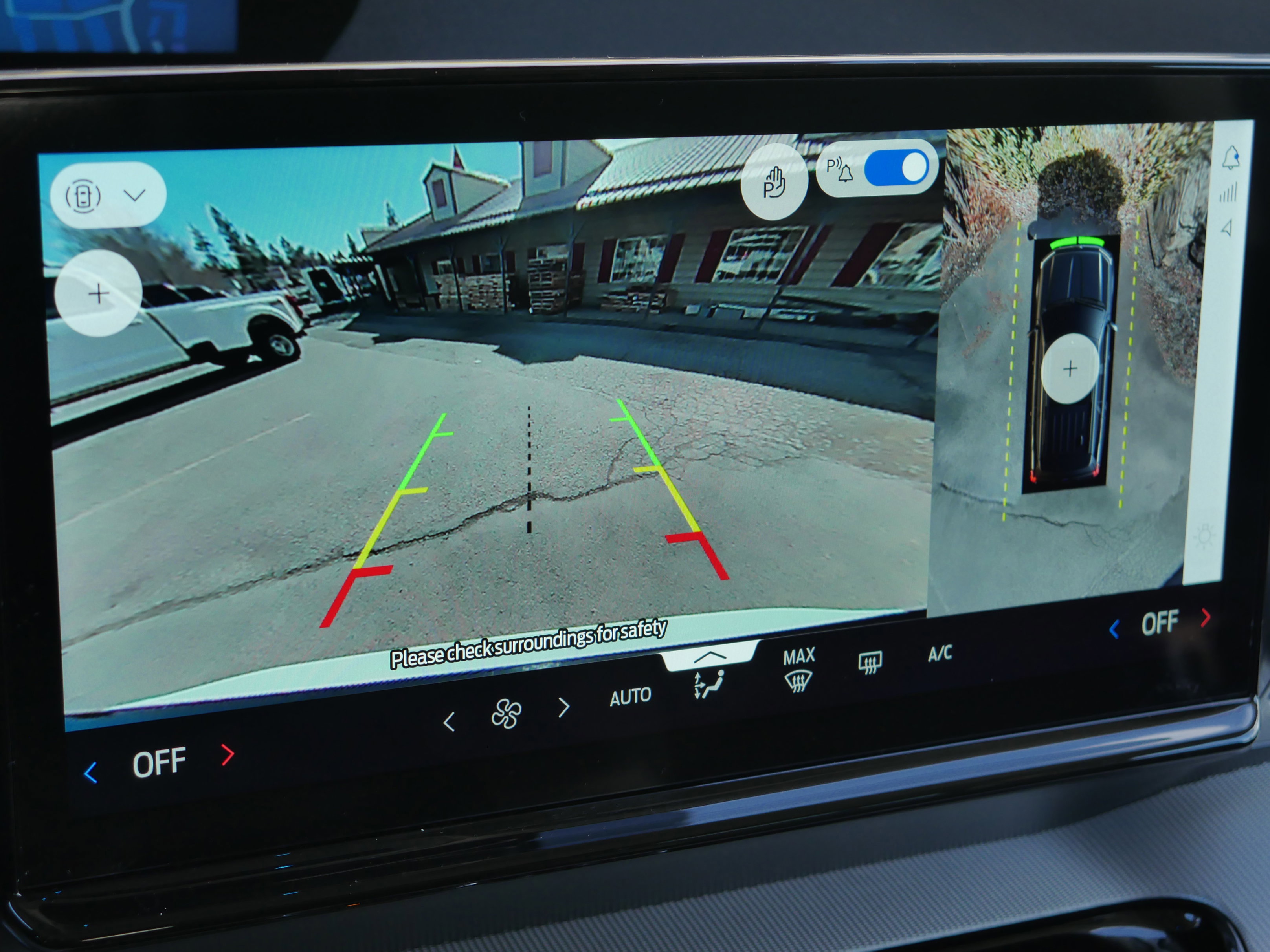 Certified 2025 Ford Expedition Active image 20