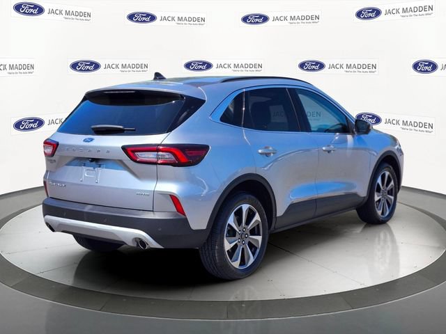 Certified 2023 Ford Escape Platinum AWD/4WD image 5