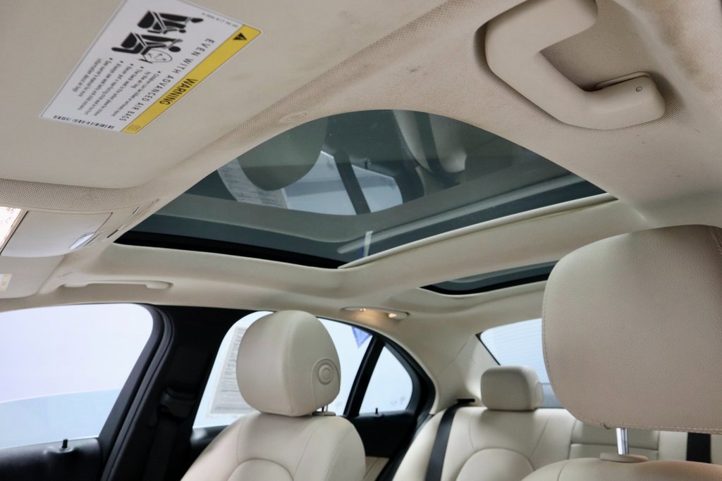 Used 2021 Mercedes-Benz C 300 4MATIC Sedan image 24