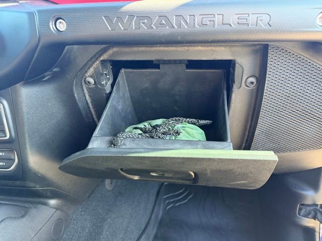 Used 2019 Jeep Wrangler Unlimited Rubicon image 25