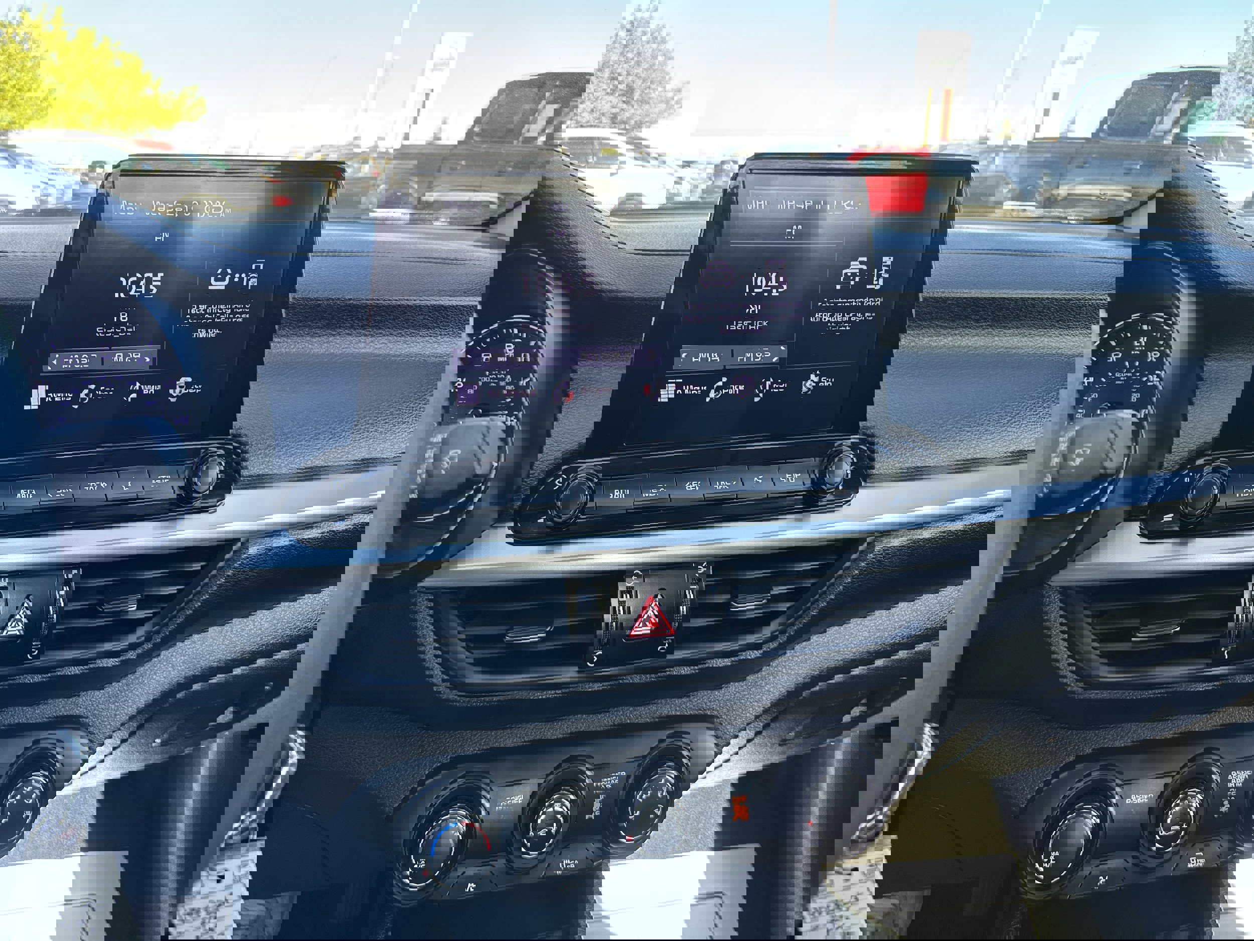 Used 2022 Kia Forte LXS w/ LXS Technology Package image 11