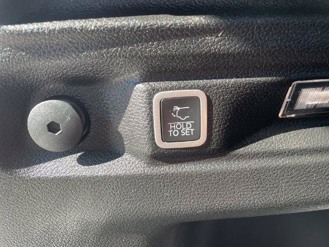 Used 2022 Jeep Grand Cherokee L Limited AWD/4WD image 11