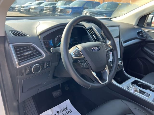 Certified 2024 Ford Edge SEL w/ Convenience Package AWD/4WD image 6