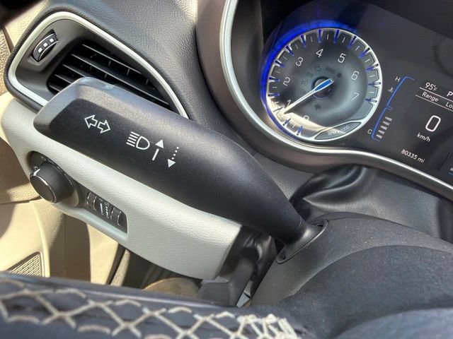 Used 2022 Chrysler Voyager LX FWD image 48
