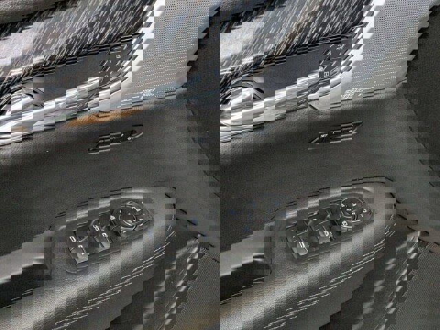 Used 2022 Cadillac XT6 Premium Luxury w/ Technology Package image 15