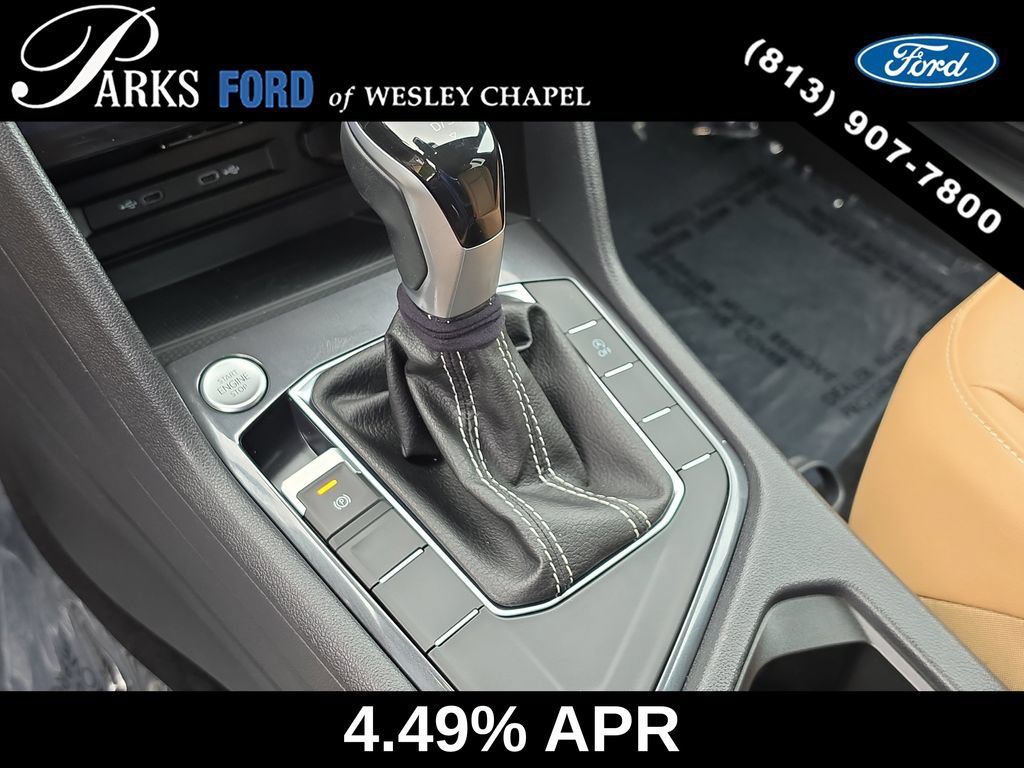 Used 2024 Volkswagen Tiguan SE w/ Panoramic Sunroof Package FWD image 26