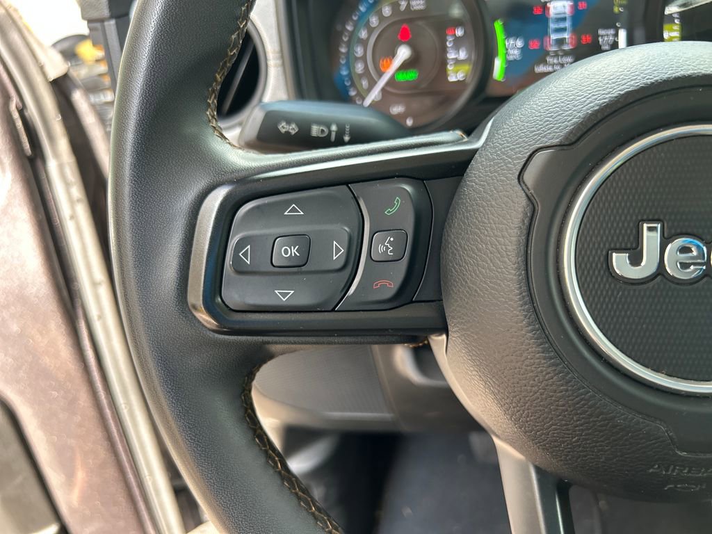 Used 2024 Jeep Wrangler Unlimited AWD/4WD image 20