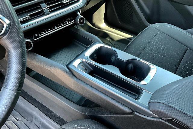 Used 2025 Chevrolet Equinox EV LT image 15