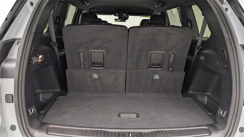 Used 2025 Jeep Grand Cherokee L Limited image 7