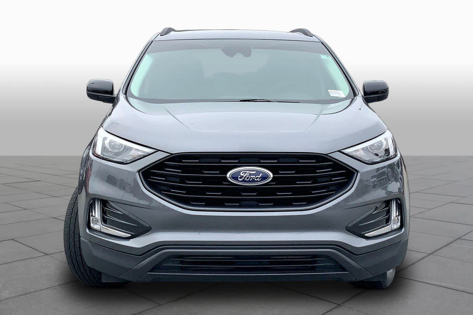 Certified 2024 Ford Edge SEL w/ Sport Appearance Package AWD/4WD image 4