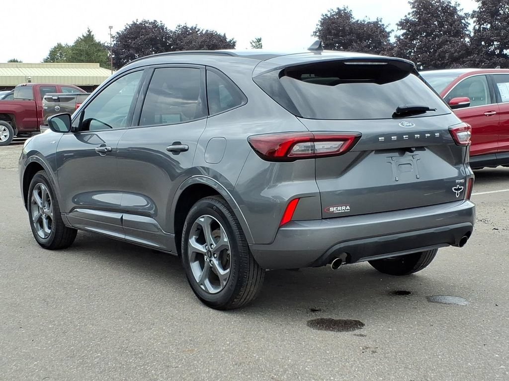 Certified 2023 Ford Escape ST-Line AWD/4WD image 3