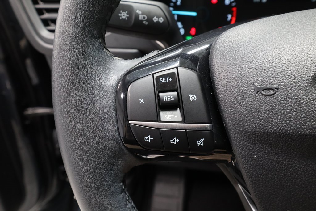 Certified 2022 Ford Escape SE w/ Cold Weather Package image 28