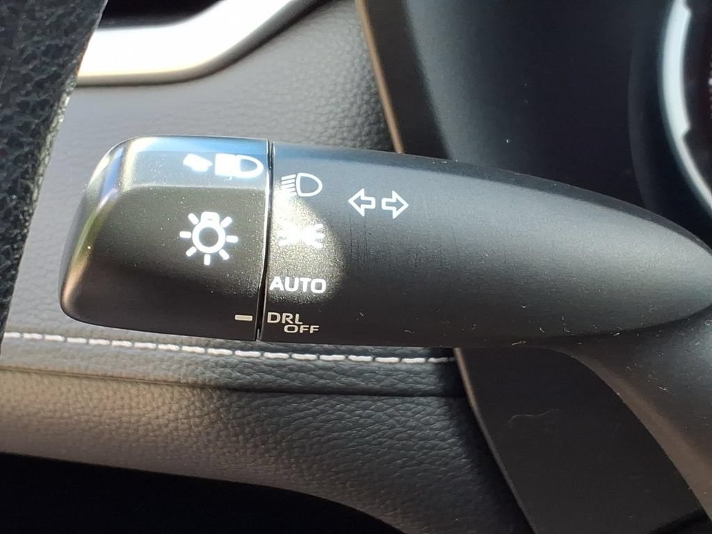 Used 2023 Toyota RAV4 XLE AWD/4WD image 27