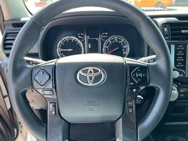 Used 2023 Toyota 4Runner TRD Off-Road AWD/4WD image 15