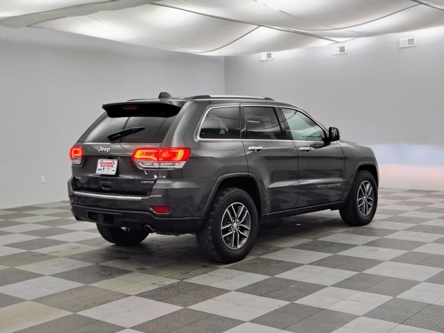 Used 2017 Jeep Grand Cherokee Limited w/ Trailer Tow Group IV AWD/4WD image 11