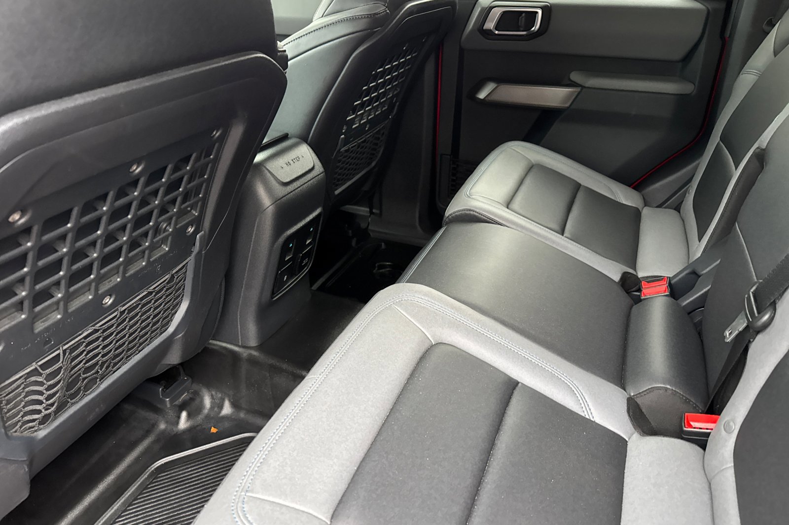 Certified 2021 Ford Bronco Black Diamond image 12