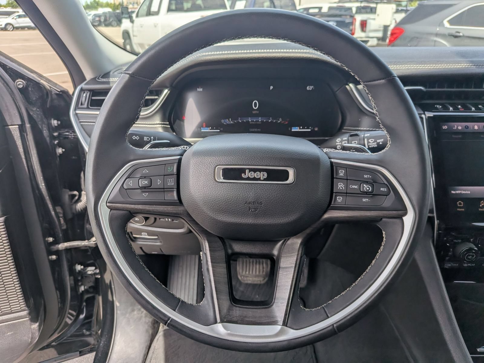 Used 2023 Jeep Grand Cherokee Limited AWD/4WD image 18