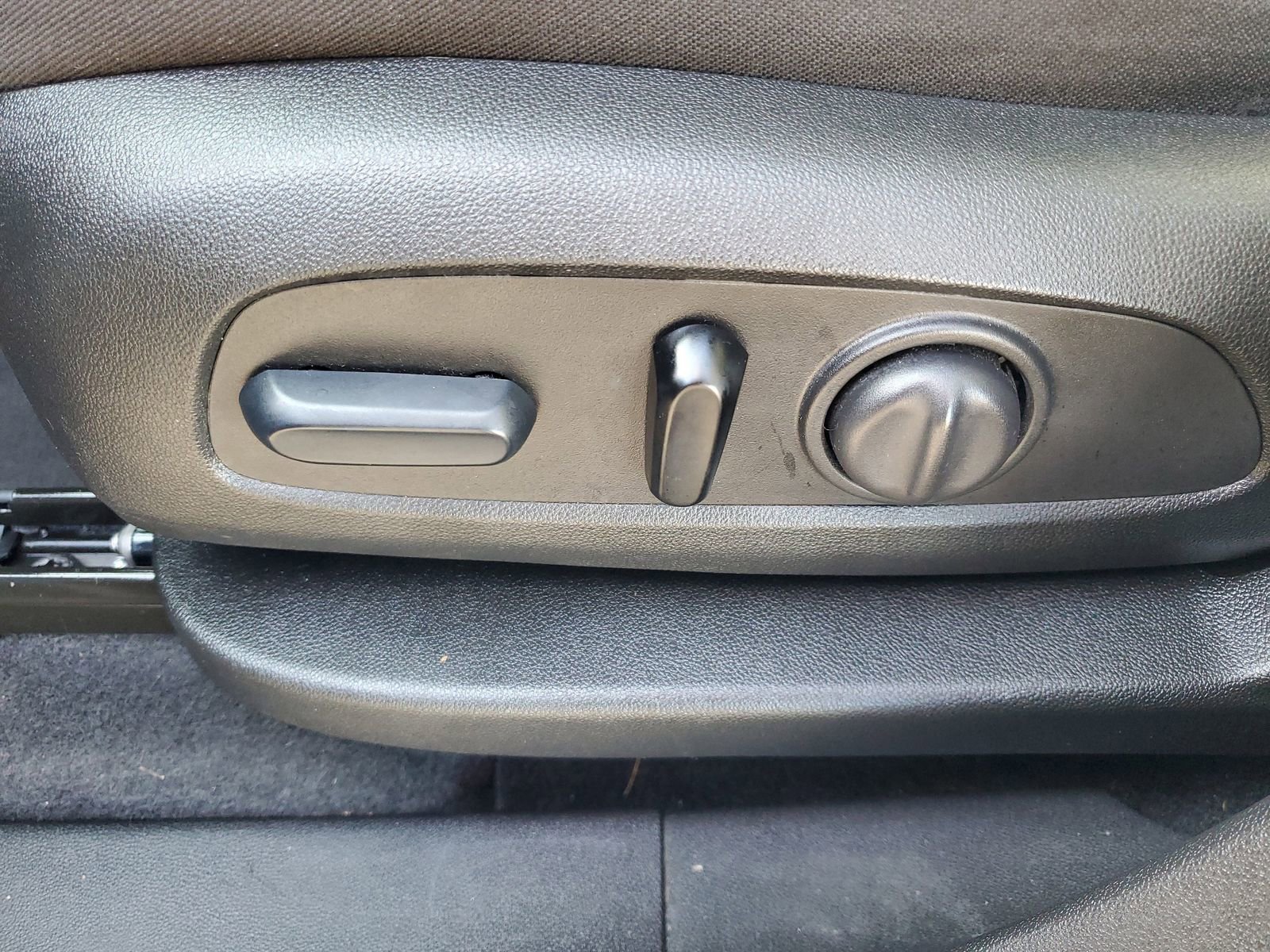 Used 2024 Chevrolet Equinox LT image 20