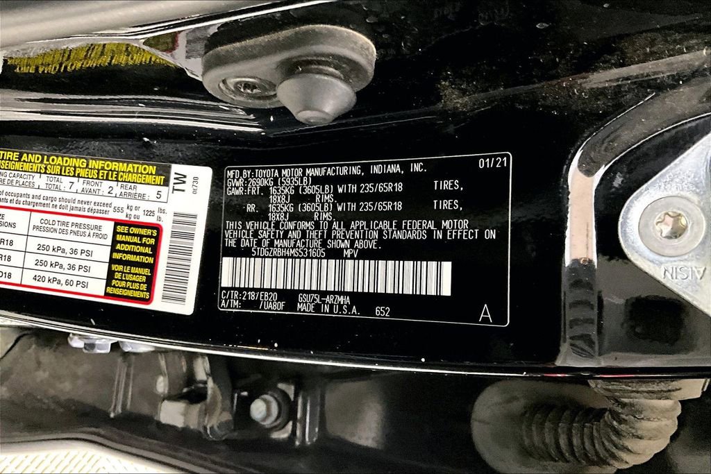 Used 2021 Toyota Highlander XLE AWD/4WD image 22