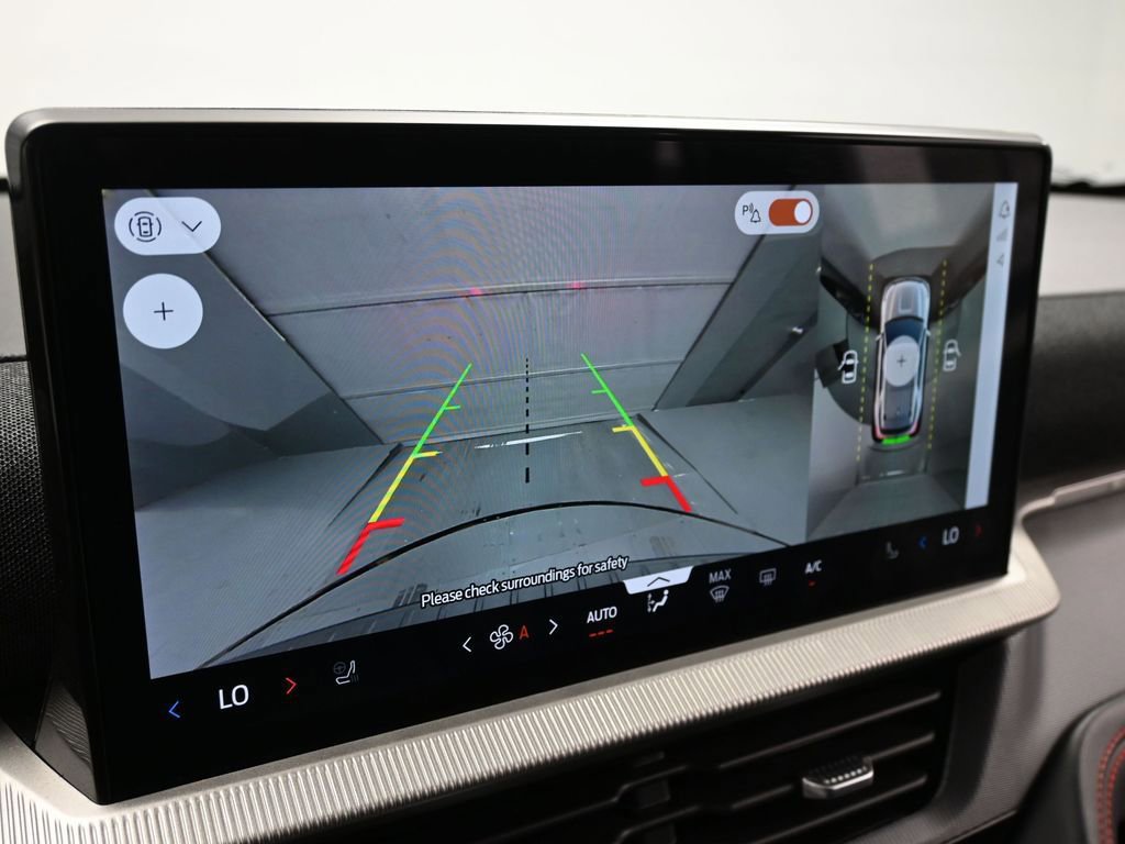 Certified 2025 Ford Explorer ST-Line w/ ST-Line Street Pack image 43