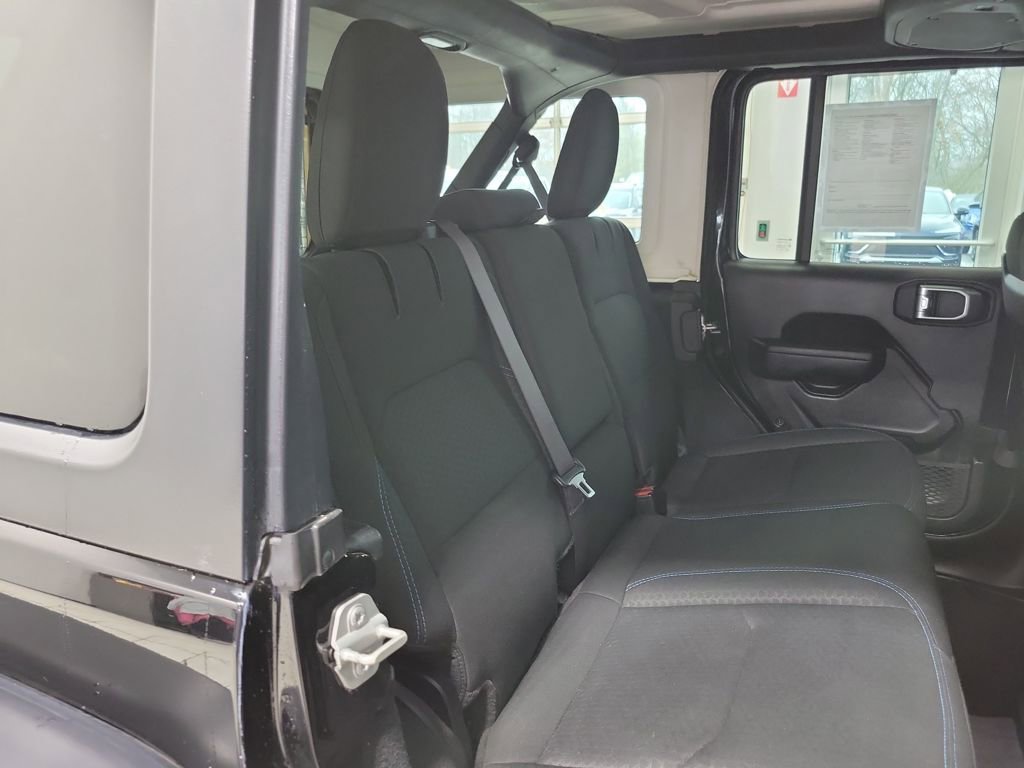 Used 2024 Jeep Wrangler Unlimited Rubicon 4xe AWD/4WD image 25