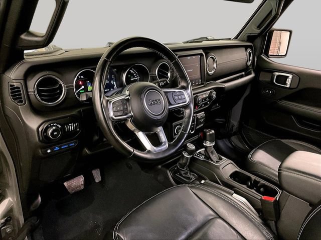 Used 2022 Jeep Wrangler Unlimited Sahara w/ Cold Weather Group AWD/4WD image 12