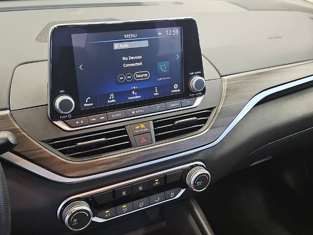 Used 2025 Nissan Altima 2.5 SV AWD/4WD image 19