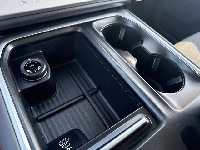 Certified 2025 Ford Expedition Active image 32