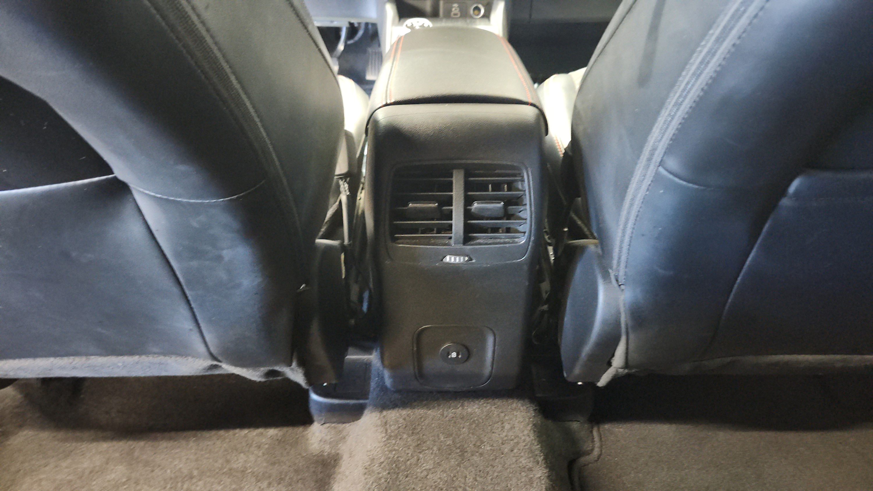 Certified 2025 Ford Escape ST-Line w/ Tech Pack #1 AWD/4WD image 14