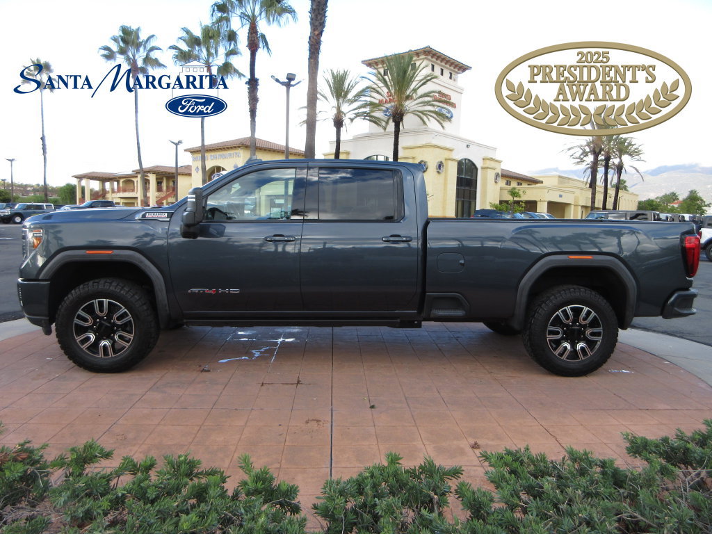 Used 2020 GMC Sierra 2500 AT4 w/ Technology Package AWD/4WD image 1