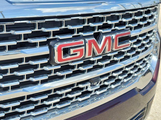 Used 2021 GMC Acadia Denali w/ Denali Technology Package FWD image 7