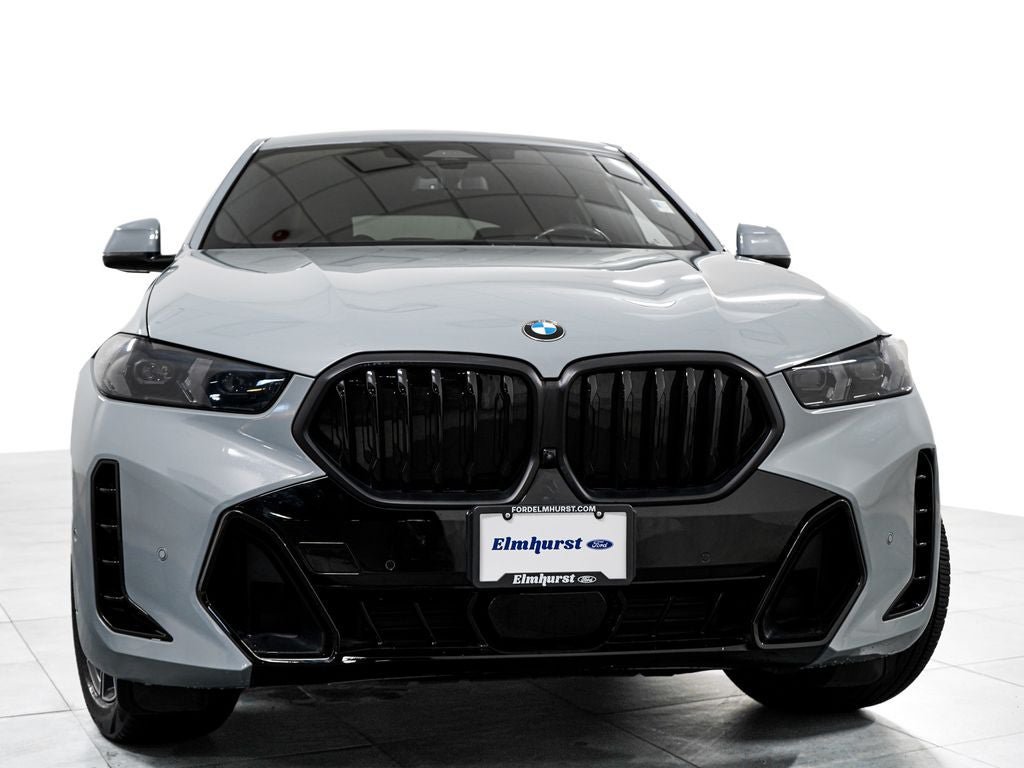 Used 2024 BMW X6 xDrive40i w/ Premium Package AWD/4WD image 3