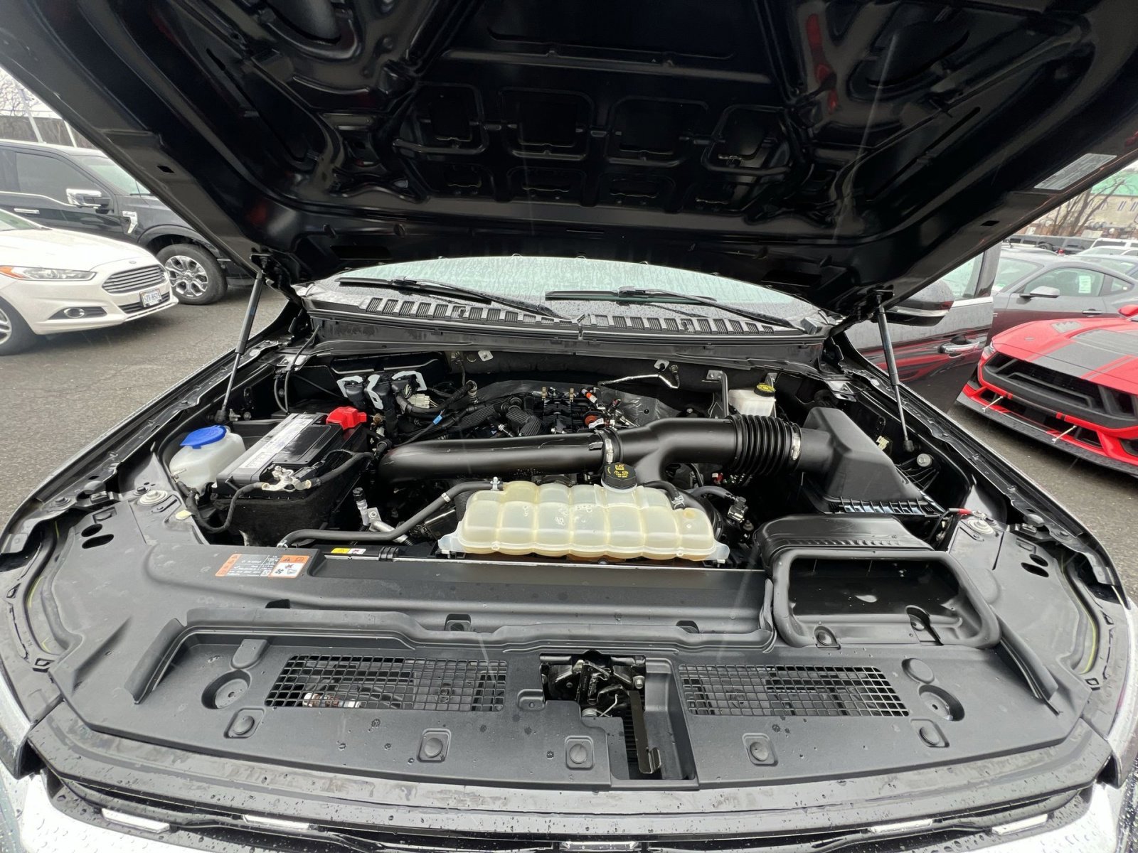 Certified 2024 Ford Expedition Limited image 29