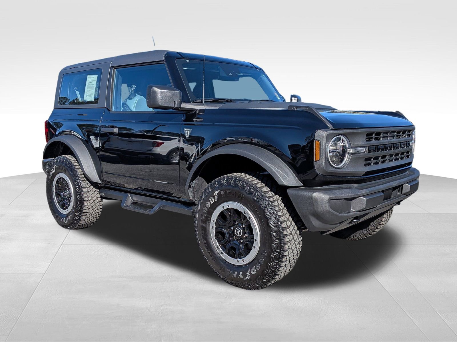 Certified 2023 Ford Bronco 2-Door w/ Sasquatch Package image 3