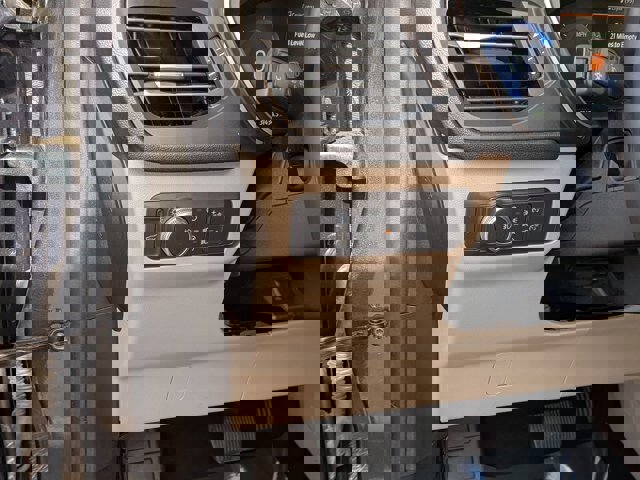 Certified 2022 Ford Escape SEL w/ Technology Package image 16