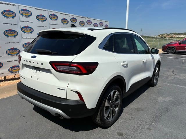 Certified 2023 Ford Escape Platinum AWD/4WD image 3