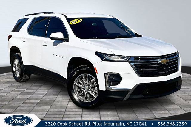 Used 2023 Chevrolet Traverse LT