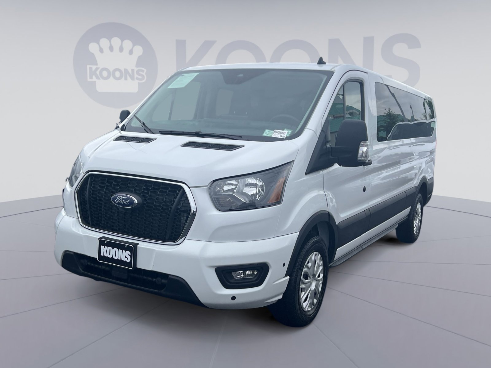 Certified 2025 Ford Transit 350 XLT RWD image 5