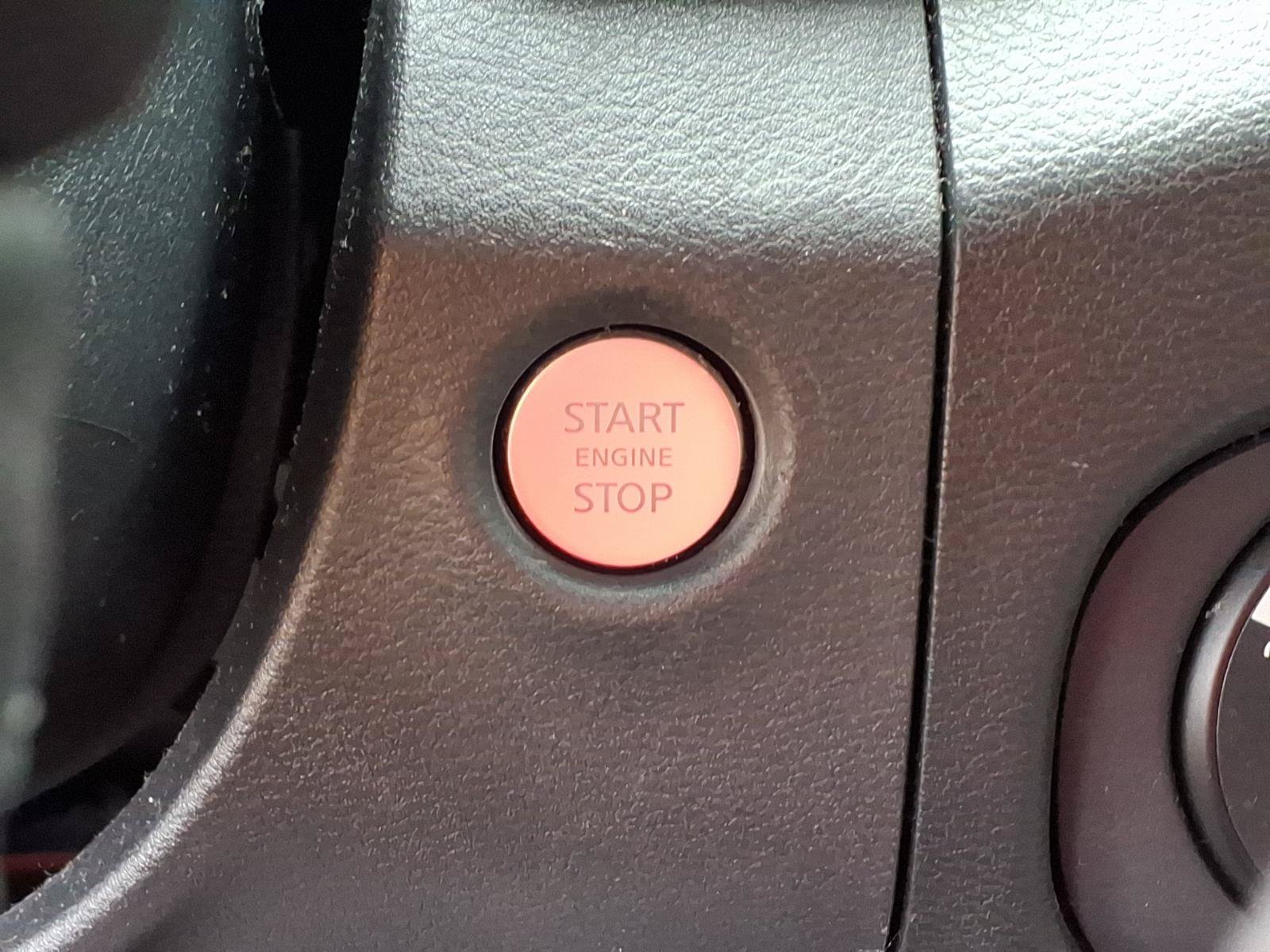 Used 2022 Nissan Frontier SV AWD/4WD image 17