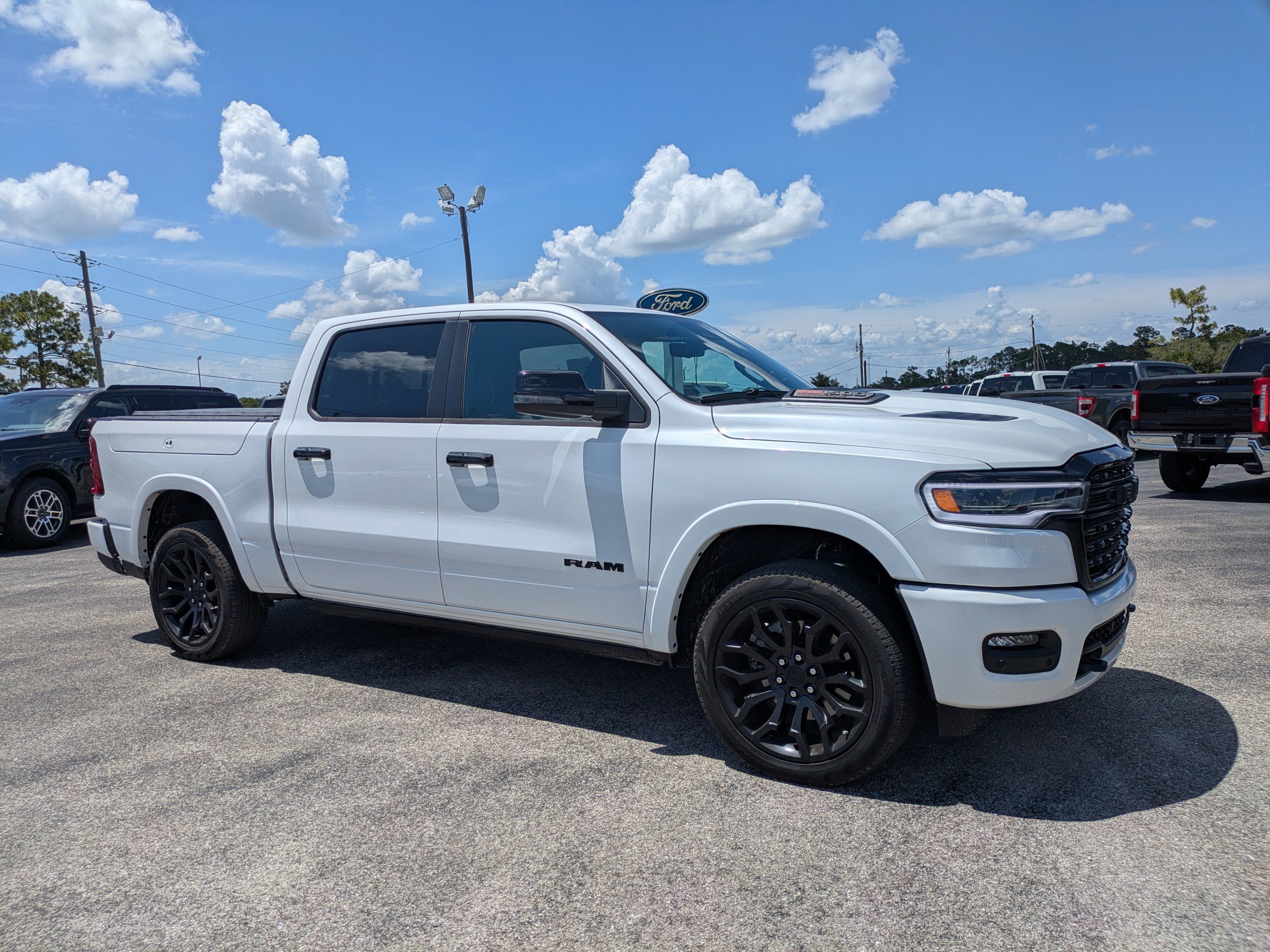 Used 2026 RAM 1500 Limited AWD/4WD image 2