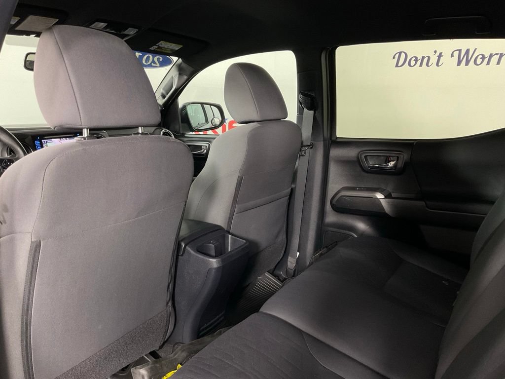 Used 2019 Toyota Tacoma TRD Off-Road w/ Exterior Package AWD/4WD image 15