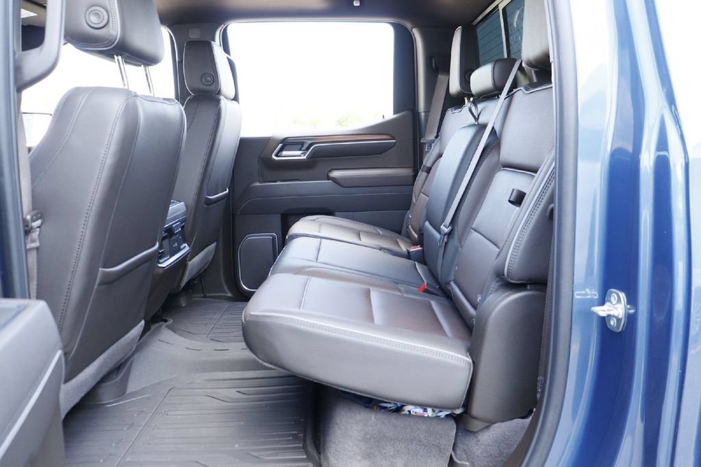 Used 2025 GMC Sierra 1500 Denali AWD/4WD image 22