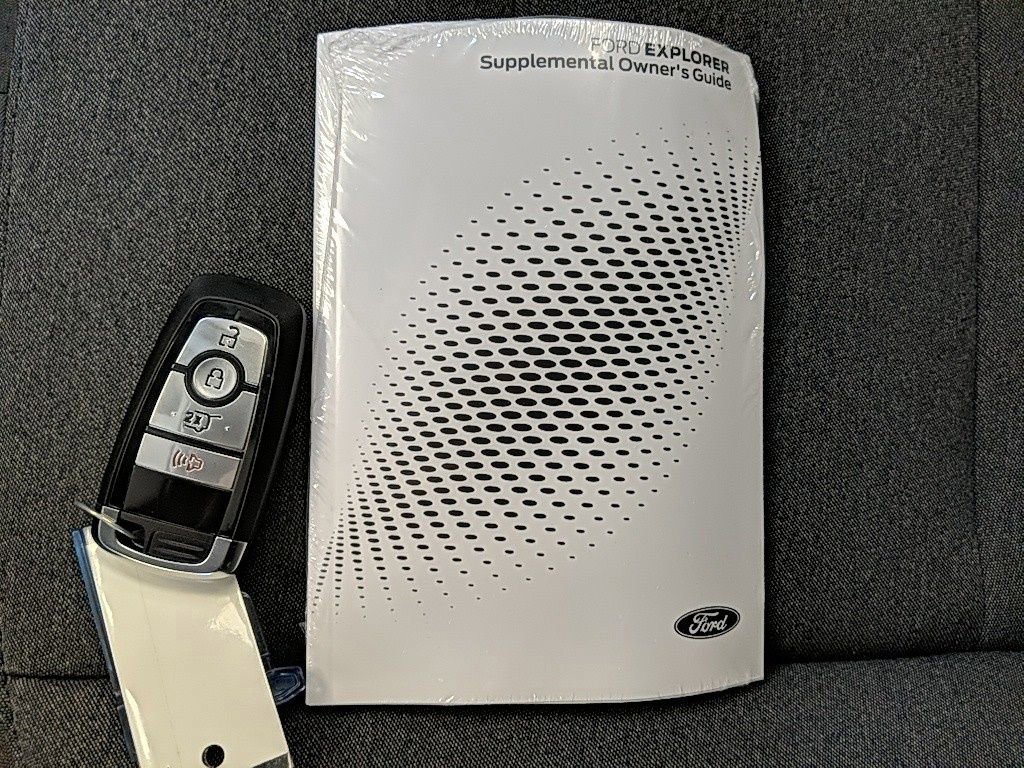 Certified 2025 Ford Explorer Active image 28