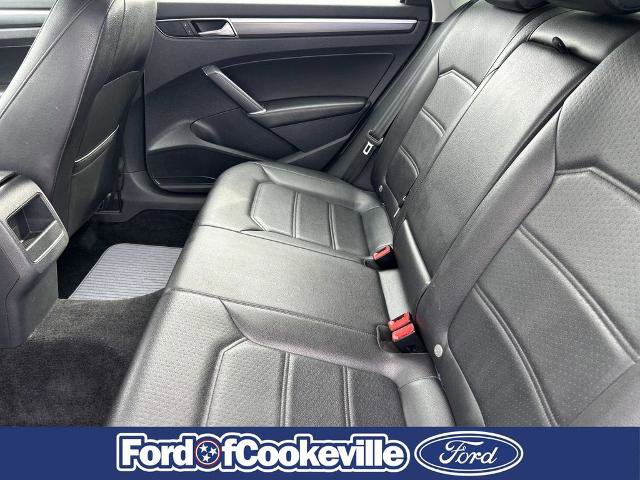 Used 2017 Volkswagen Passat 1.8T R-Line FWD image 15